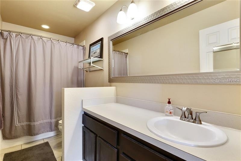 8008 Sutton Terrace Lane - Photo 7