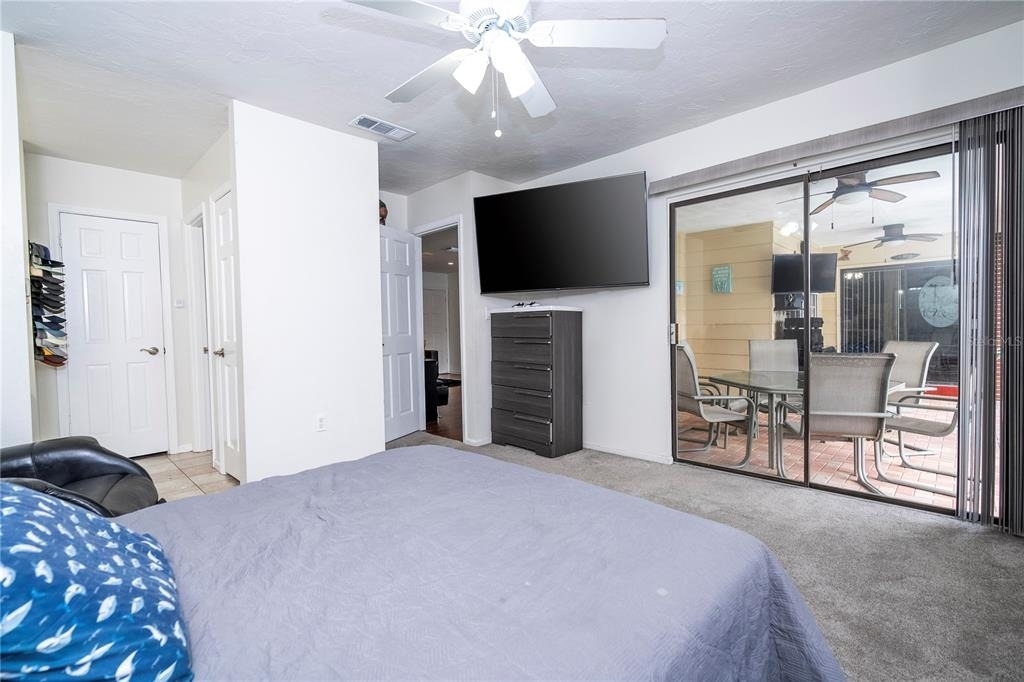 1594 Frances Street - Photo 16