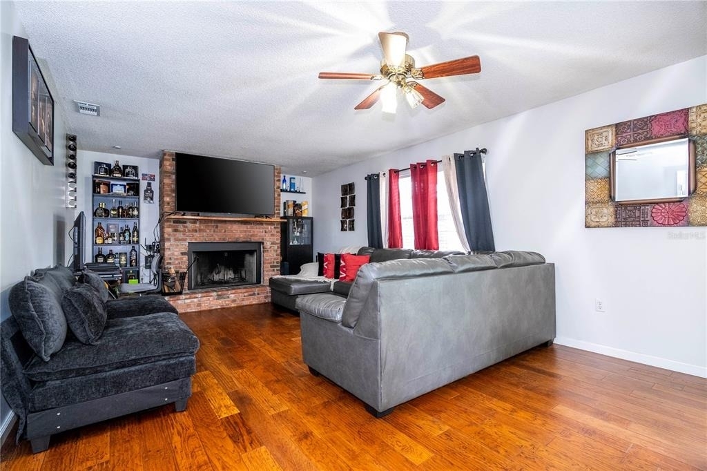 1594 Frances Street - Photo 36