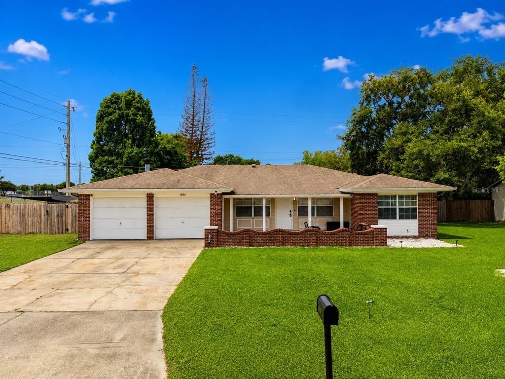 1594 Frances Street - Photo 0