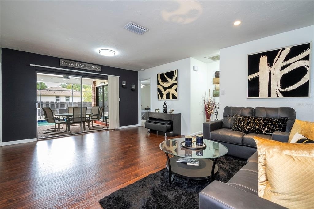 1594 Frances Street - Photo 8