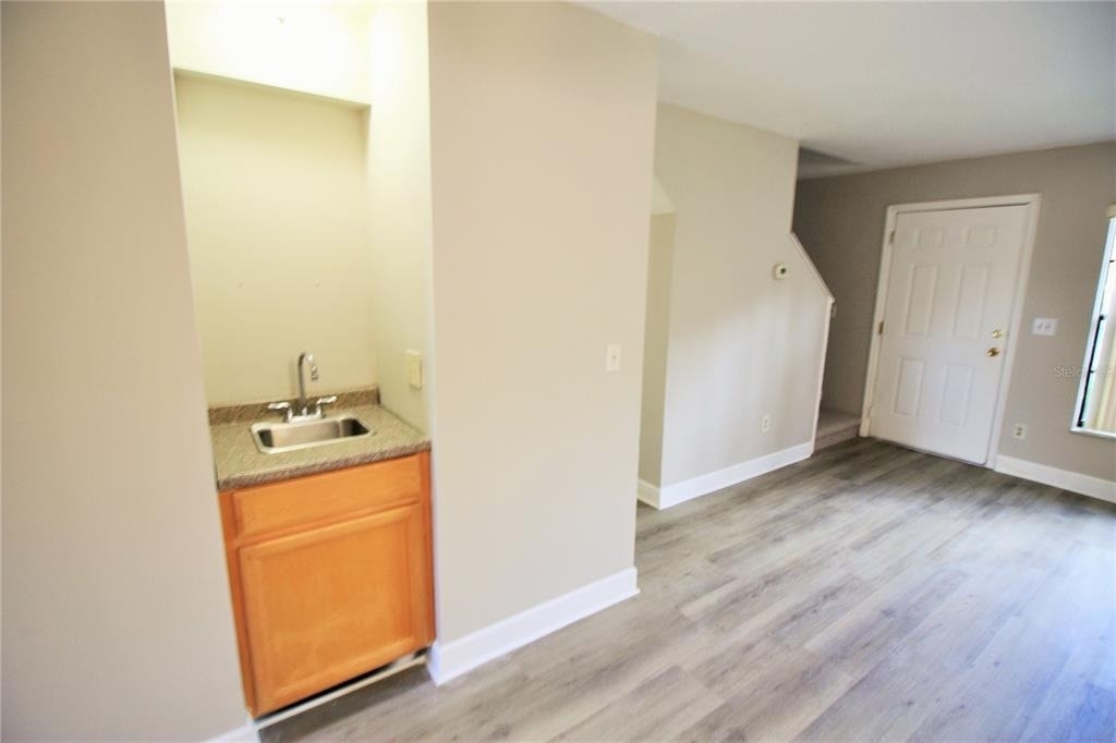 7446 Wynnewood Square - Photo 7
