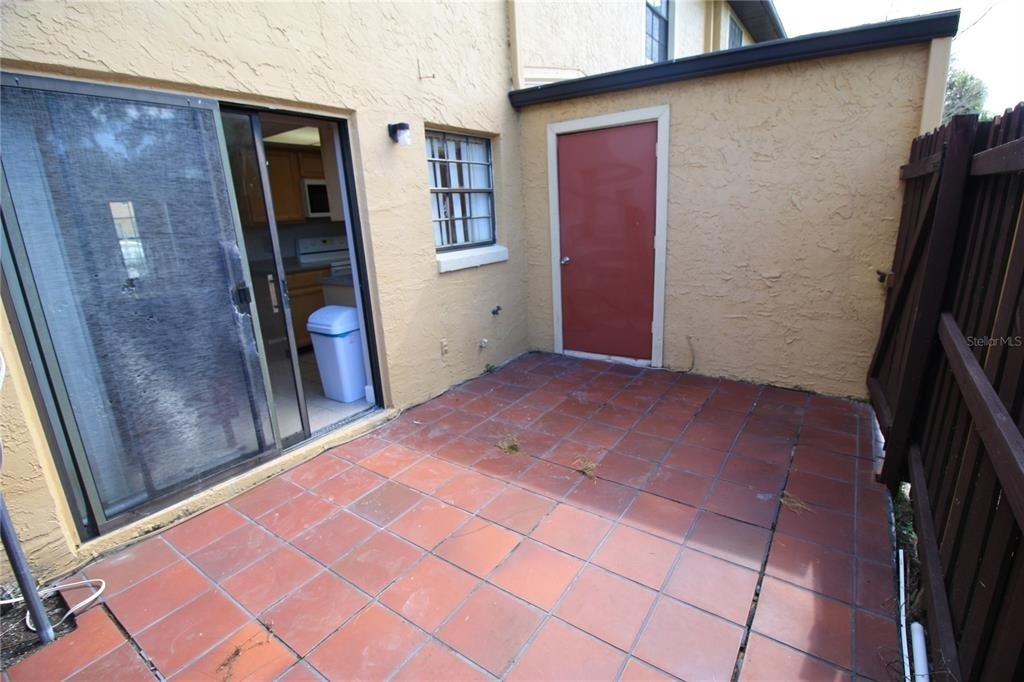 7446 Wynnewood Square - Photo 19