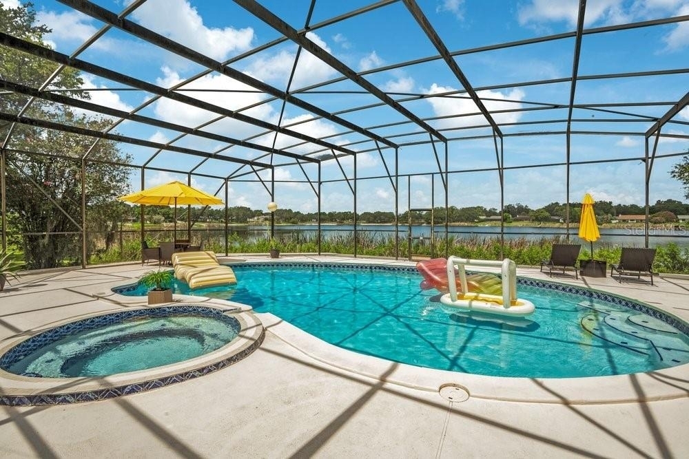 8142 Chianti Drive - Photo 2