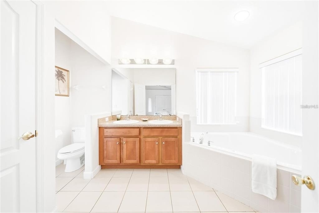 723 Old Bridge Circle - Photo 10