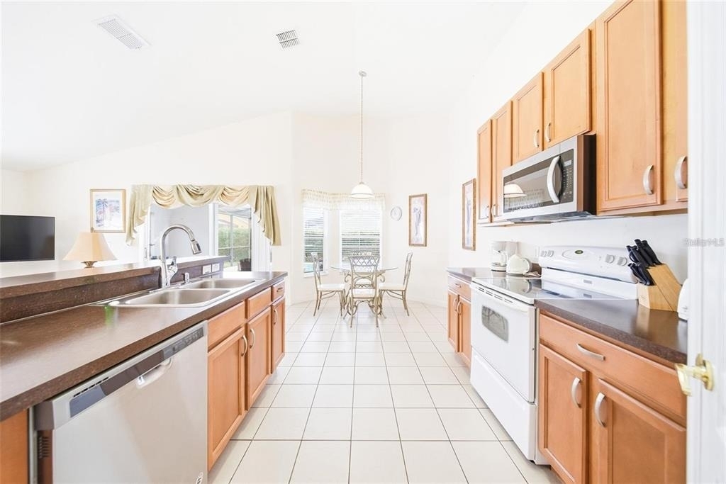 723 Old Bridge Circle - Photo 3