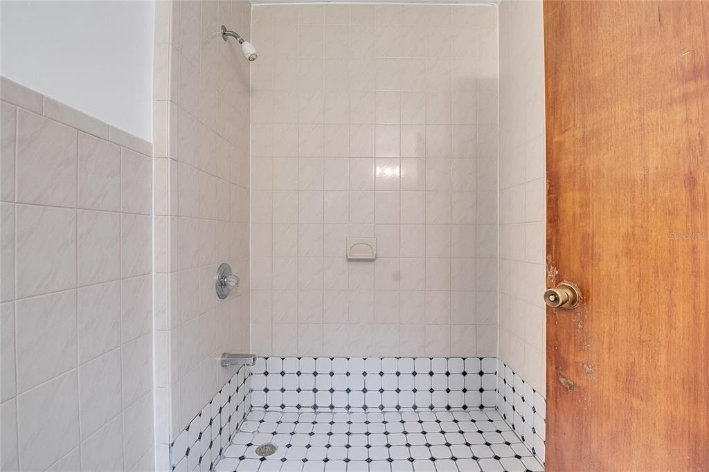 1040 San Luis Drive - Photo 30