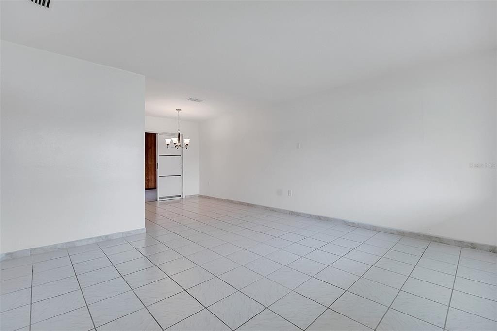 1040 San Luis Drive - Photo 5