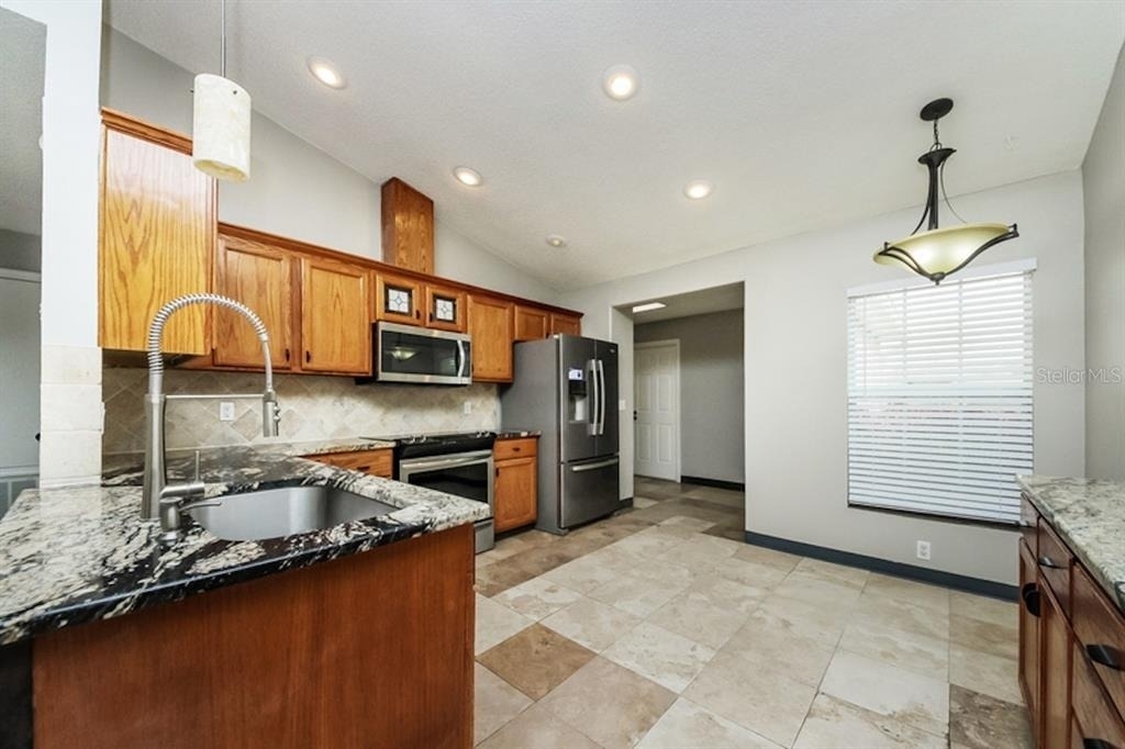 637 Regency Way - Photo 6