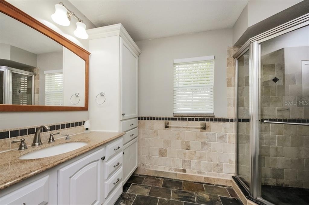 637 Regency Way - Photo 9