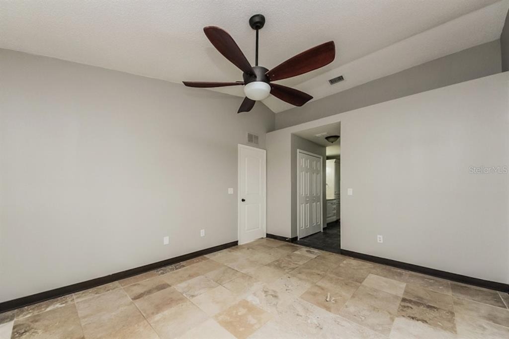 637 Regency Way - Photo 7