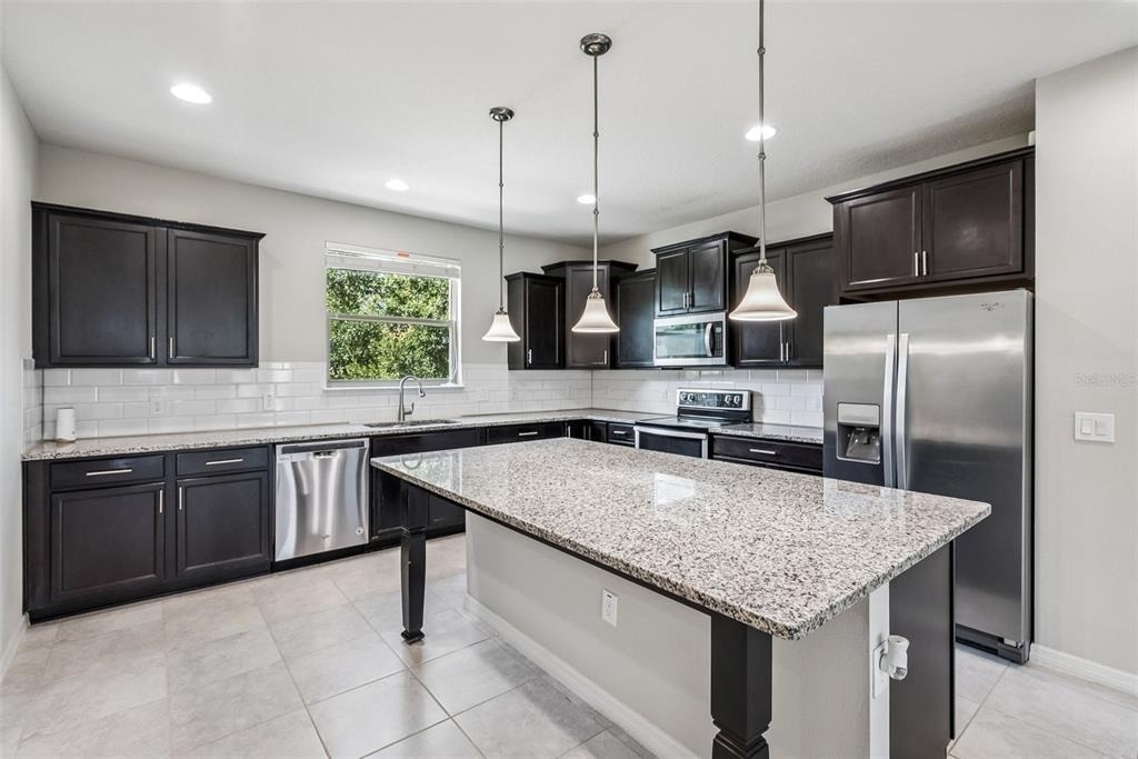 588 Piazza Point - Photo 5