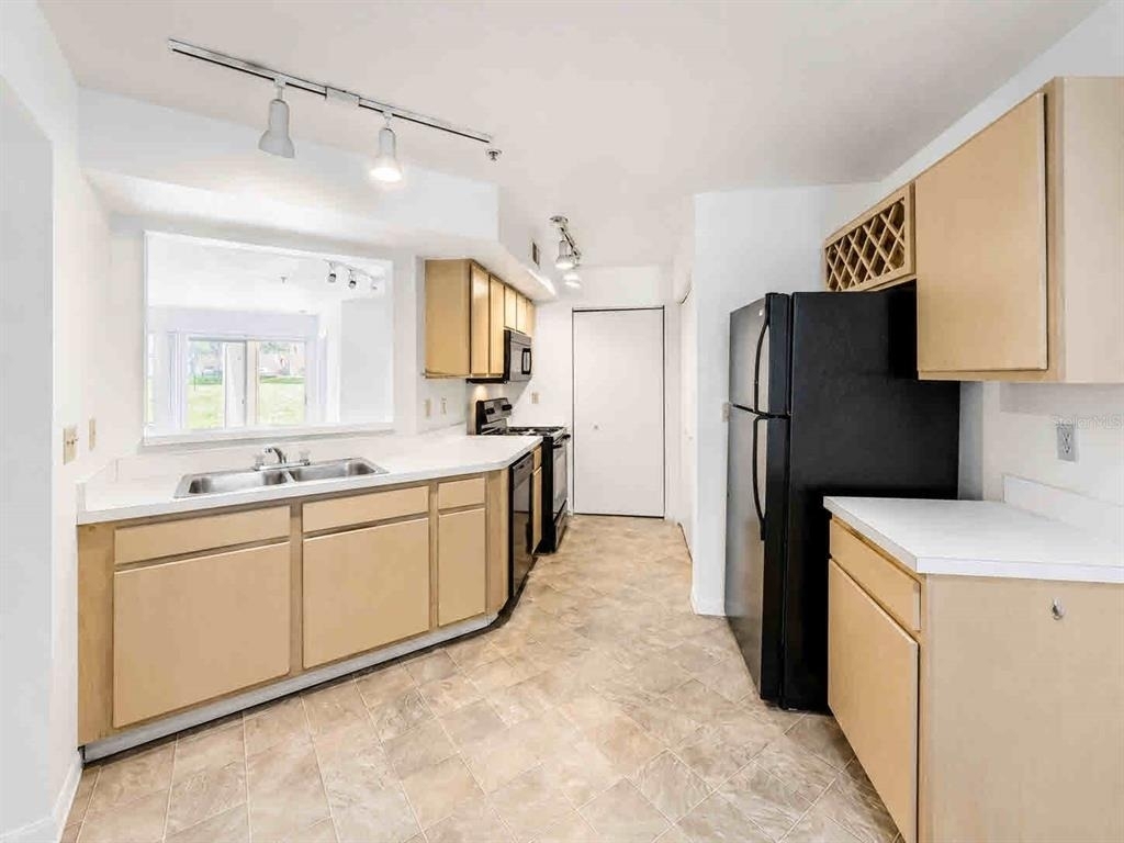 7270 Westpointe Boulevard - Photo 10