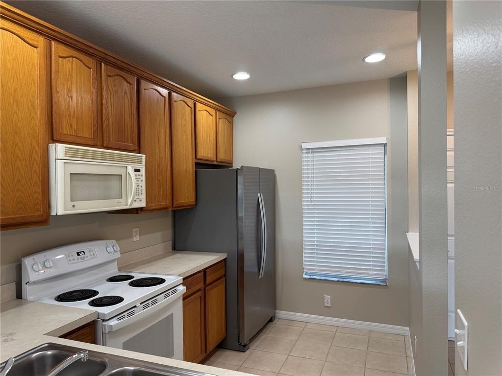 9472 Flowering Cottonwood Road - Photo 2