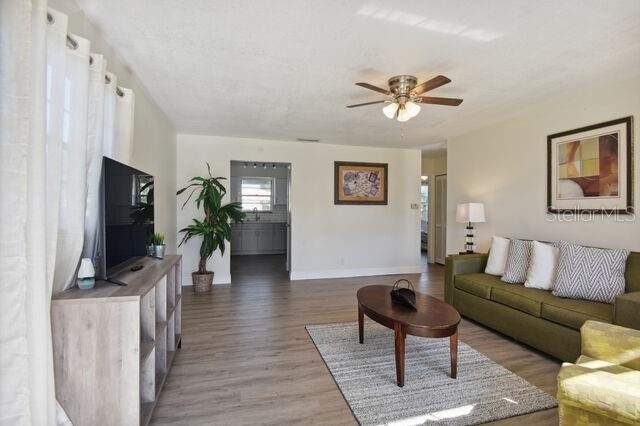 813 W Magnolia Street - Photo 17