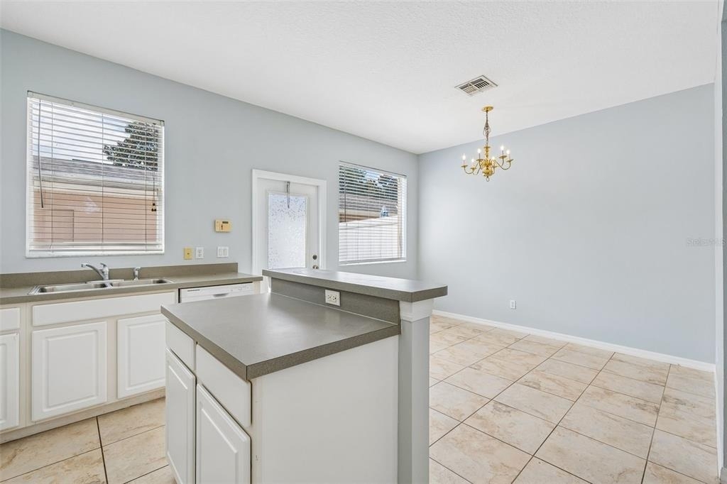 12740 Langstaff Drive - Photo 9
