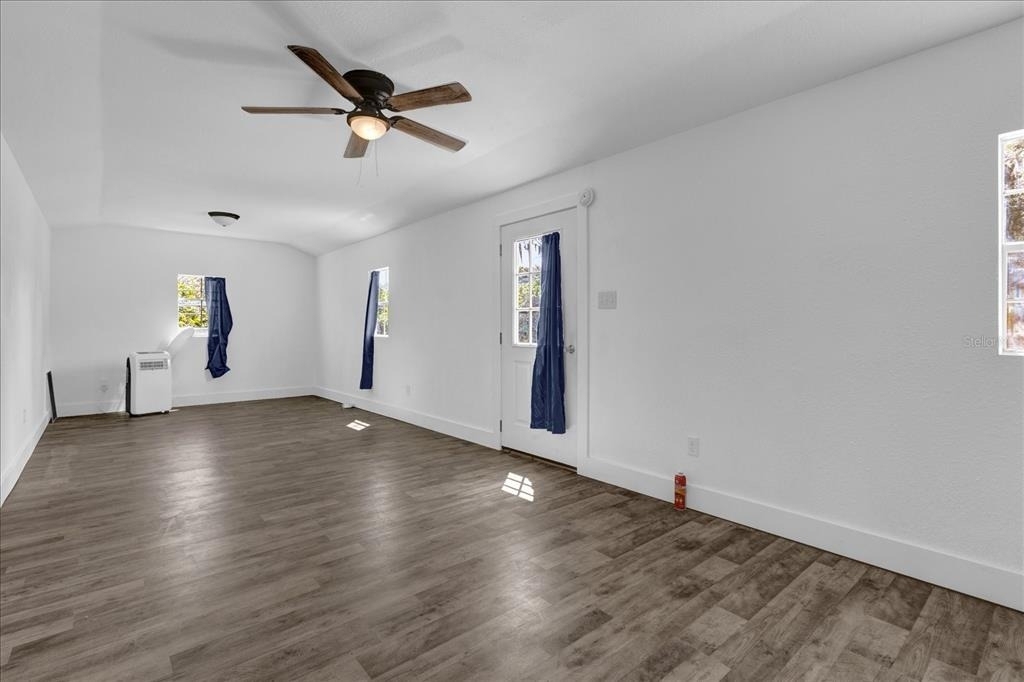 14043 Tennessee Avenue - Photo 17