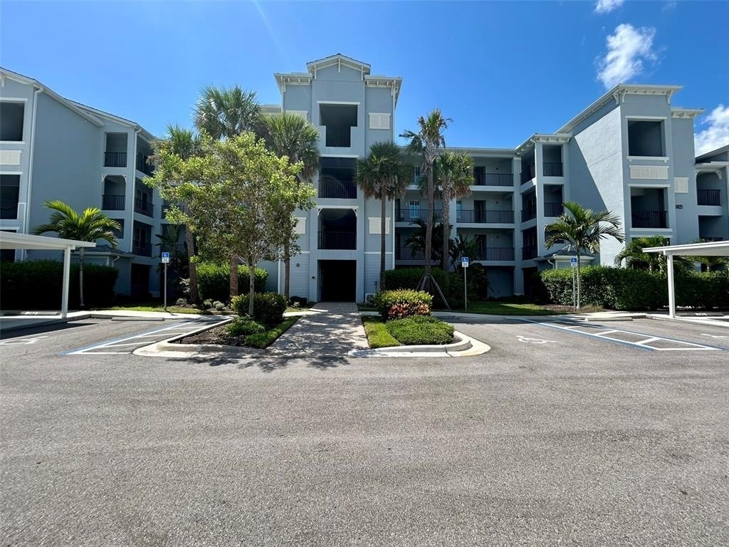 14121 Heritage Landing Boulevard - Photo 1
