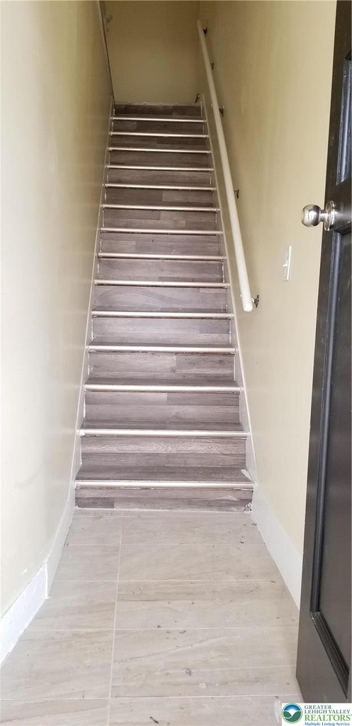 102 E Susquehanna Street - Photo 1