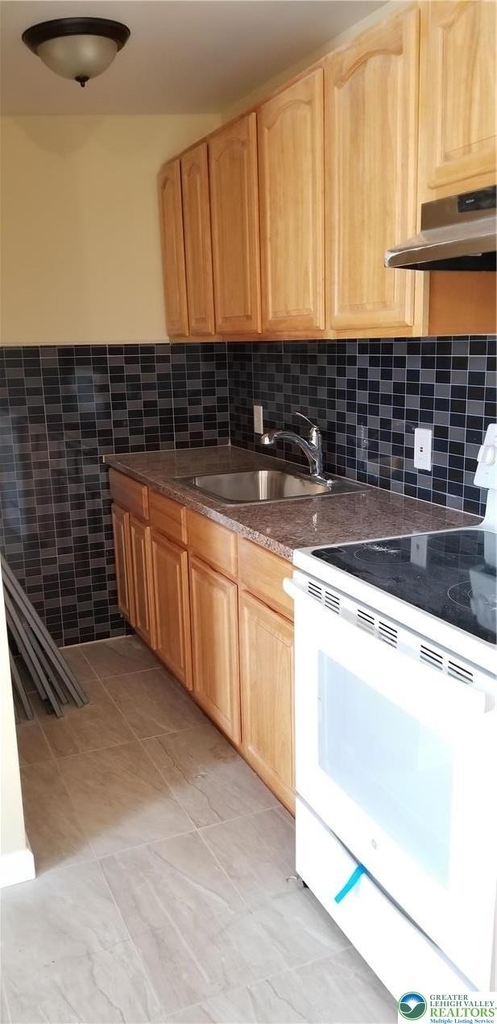 102 E Susquehanna Street - Photo 6