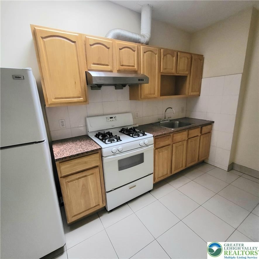 543 N 6th Street - Photo 4