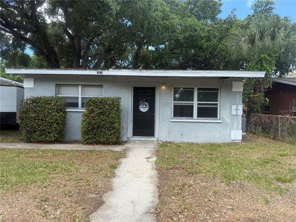 2425 Dixie Avenue - Photo 1