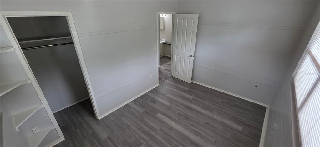 2425 Dixie Avenue - Photo 2