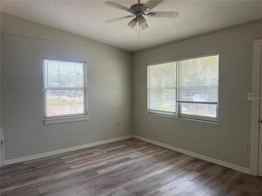 2425 Dixie Avenue - Photo 11