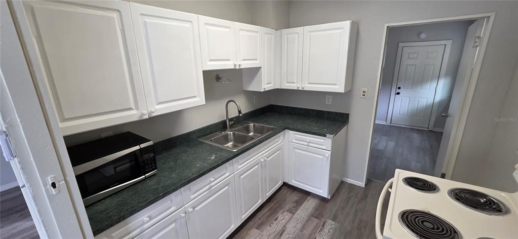2425 Dixie Avenue - Photo 8