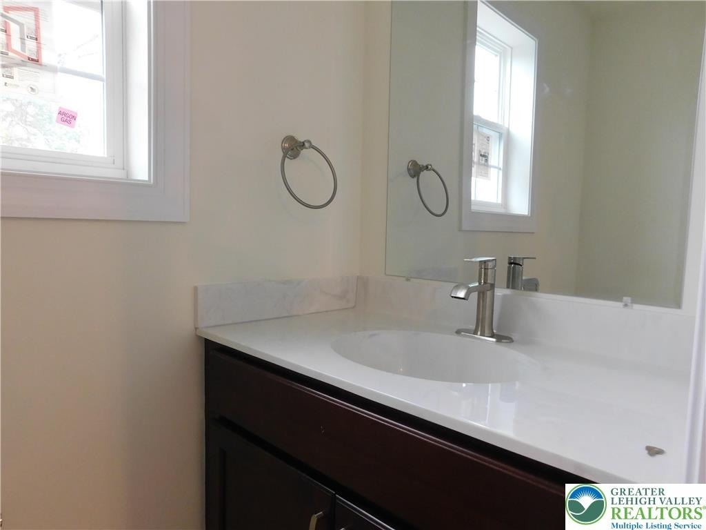 1549 Burkhardt Street - Photo 11