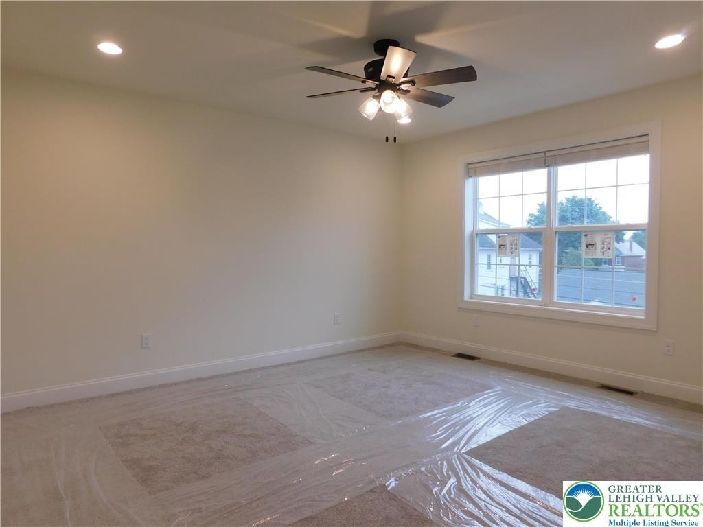1549 Burkhardt Street - Photo 18