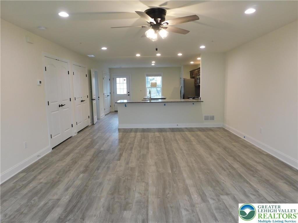 1549 Burkhardt Street - Photo 12