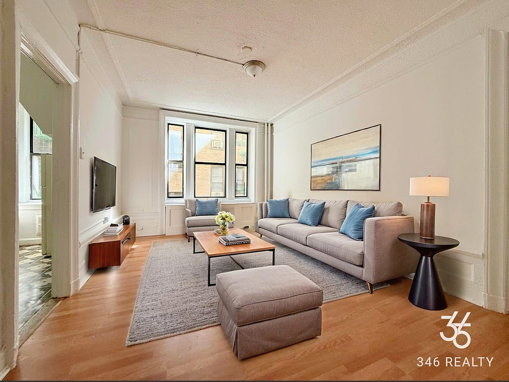 555 Edgecombe Avenue - Photo 0