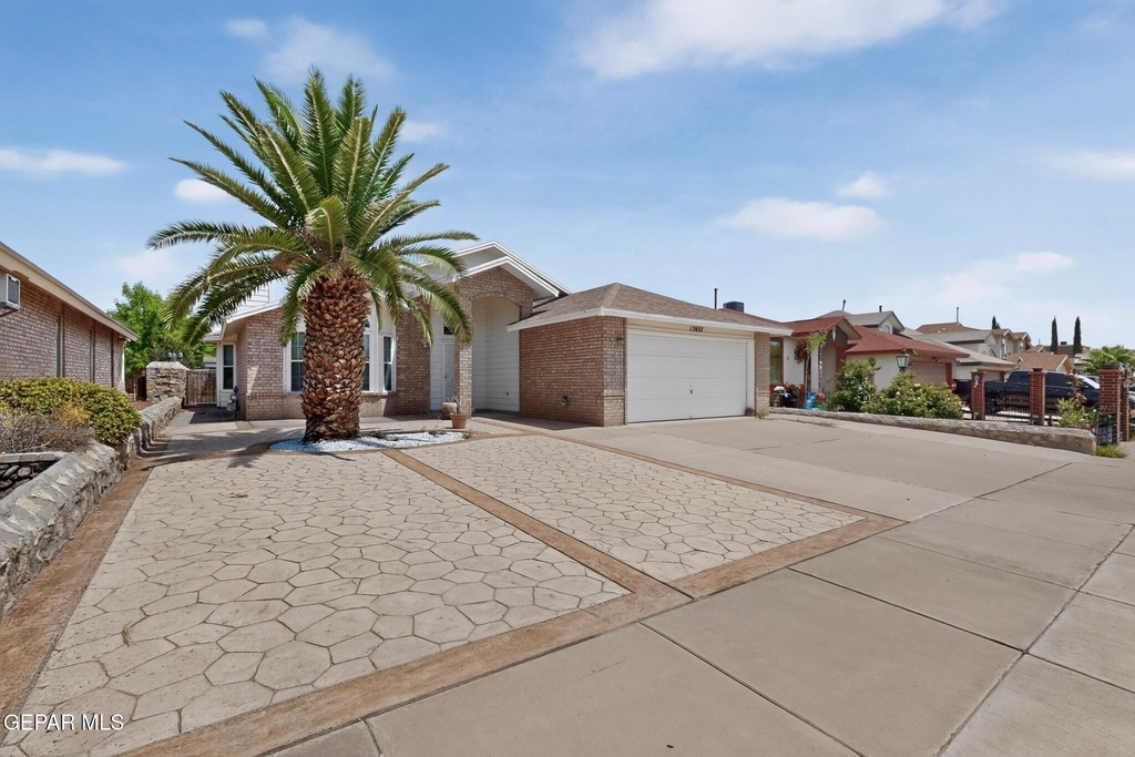 12637 Setting Sun Drive - Photo 2