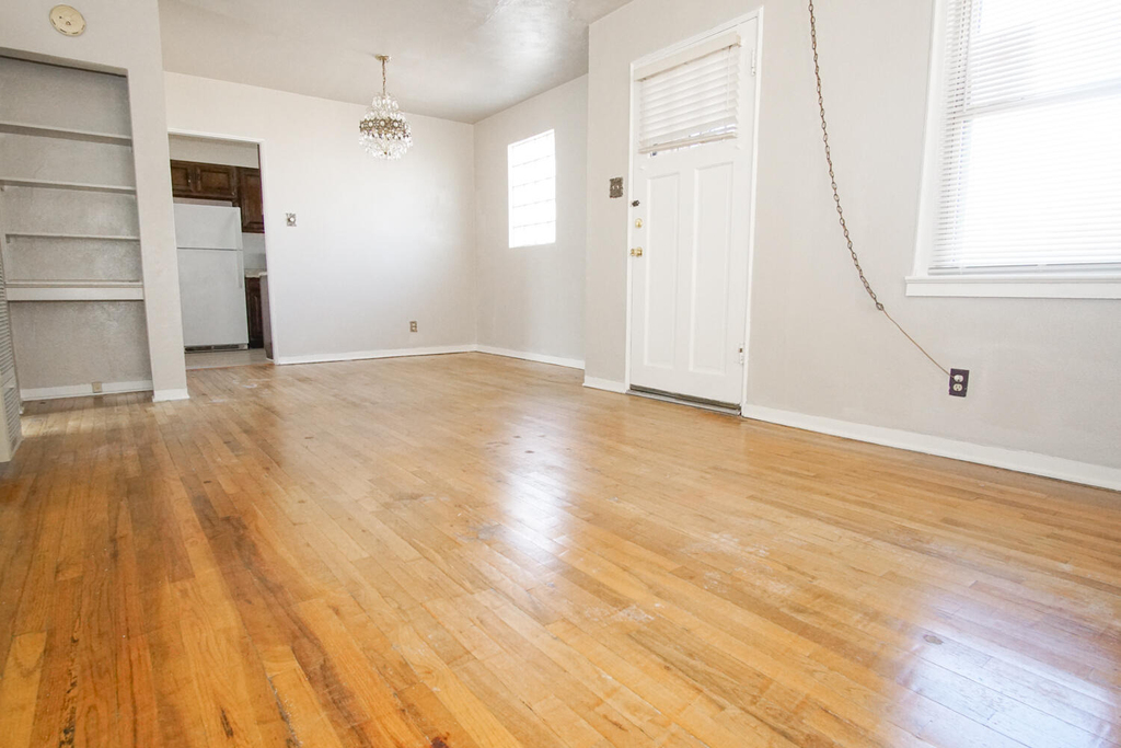 3308 Sacramento Avenue - Photo 3