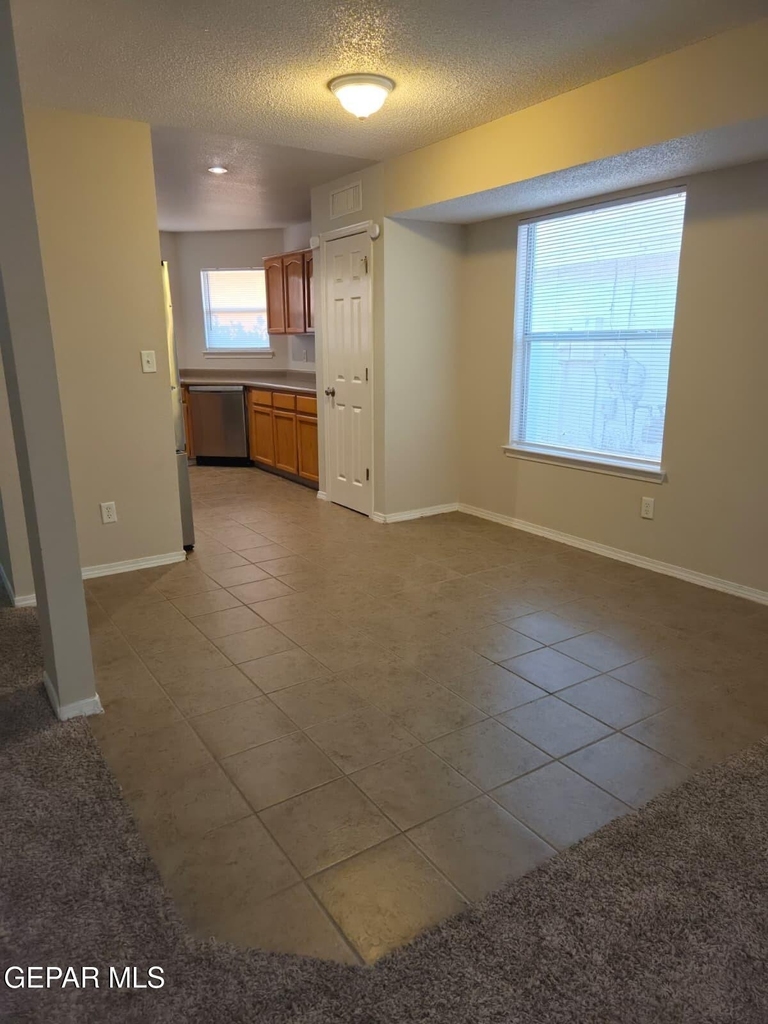 2988 Tierra Cortez Avenue - Photo 5