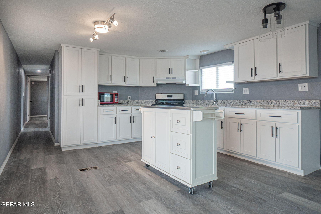 14741 Bocalusa Avenue - Photo 2
