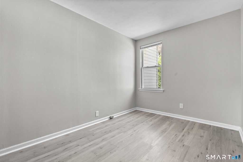106 Birch Street - Photo 4