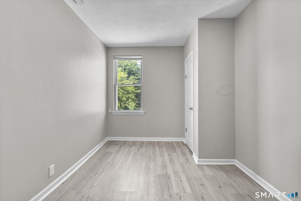 106 Birch Street - Photo 8