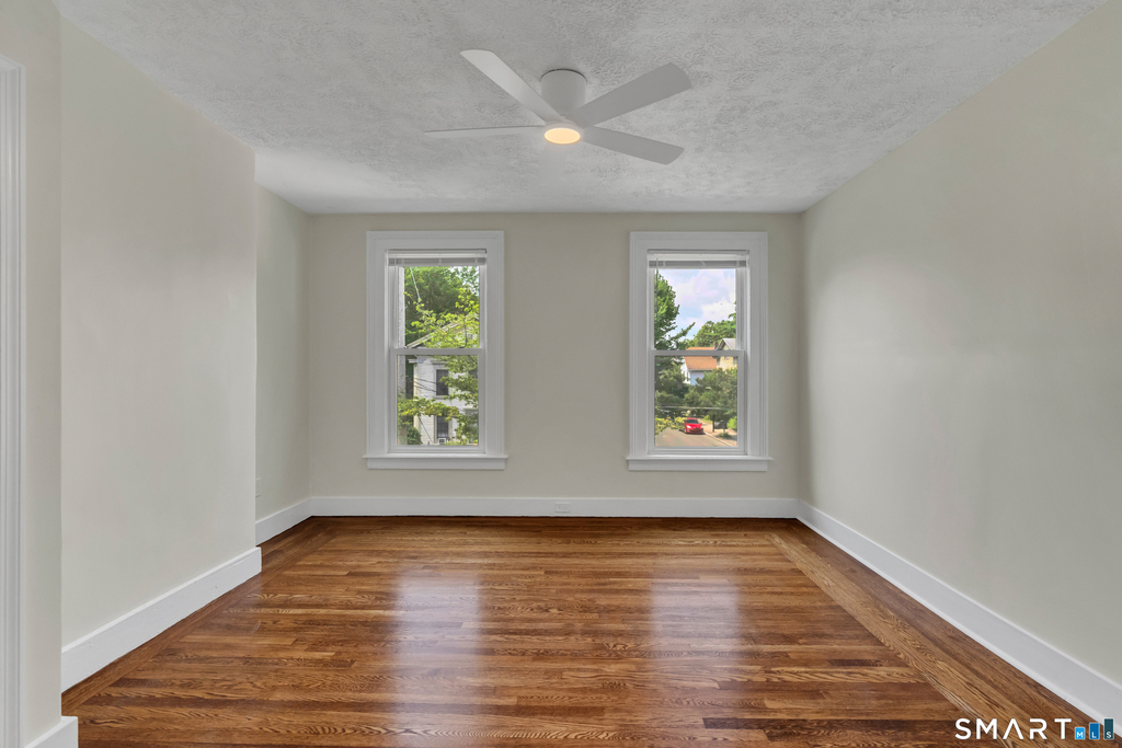 7 University Place - Photo 7