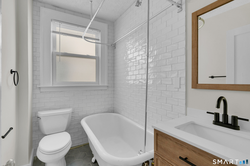 7 University Place - Photo 12