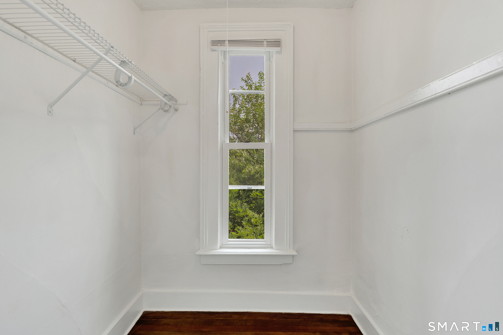 7 University Place - Photo 15