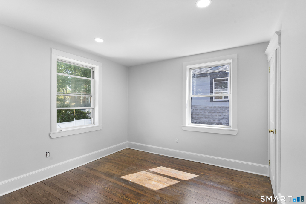 366 Remington Street - Photo 10