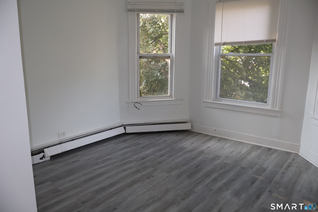 37-39 Elliott Street - Photo 3