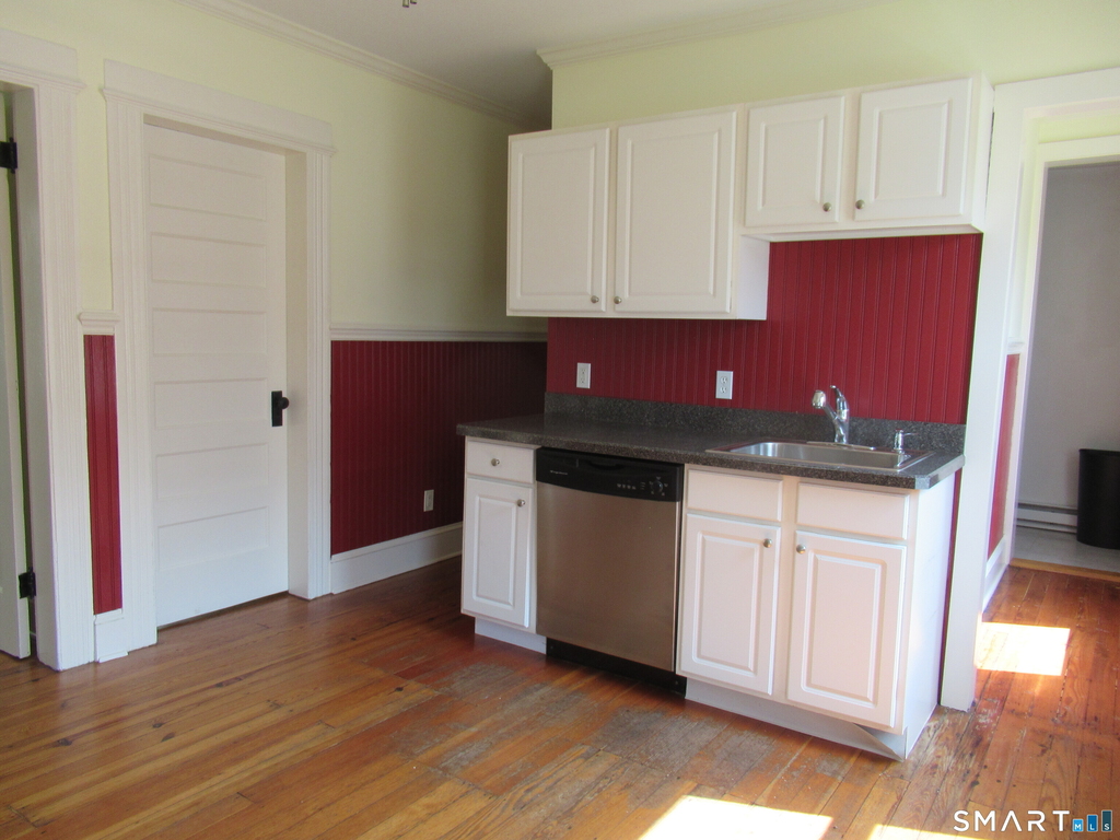 112 Bennett Street - Photo 5