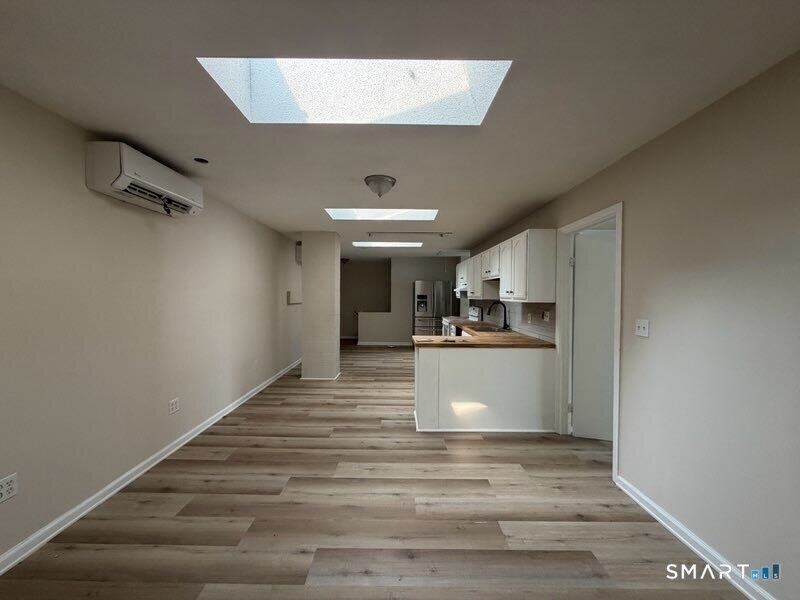 69 Congress Avenue - Photo 2