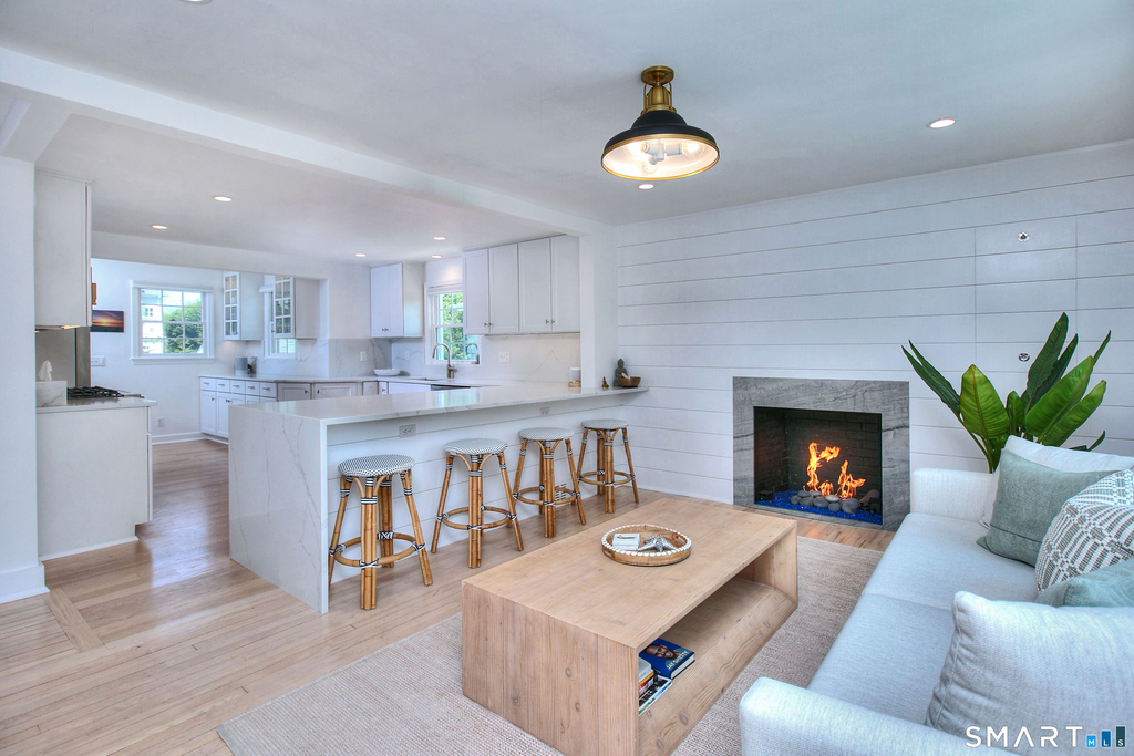 537 Penfield Road - Photo 2