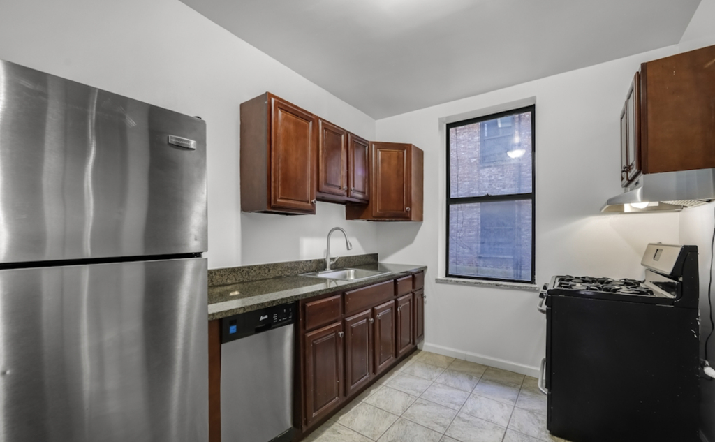 3620 Broadway - Photo 0