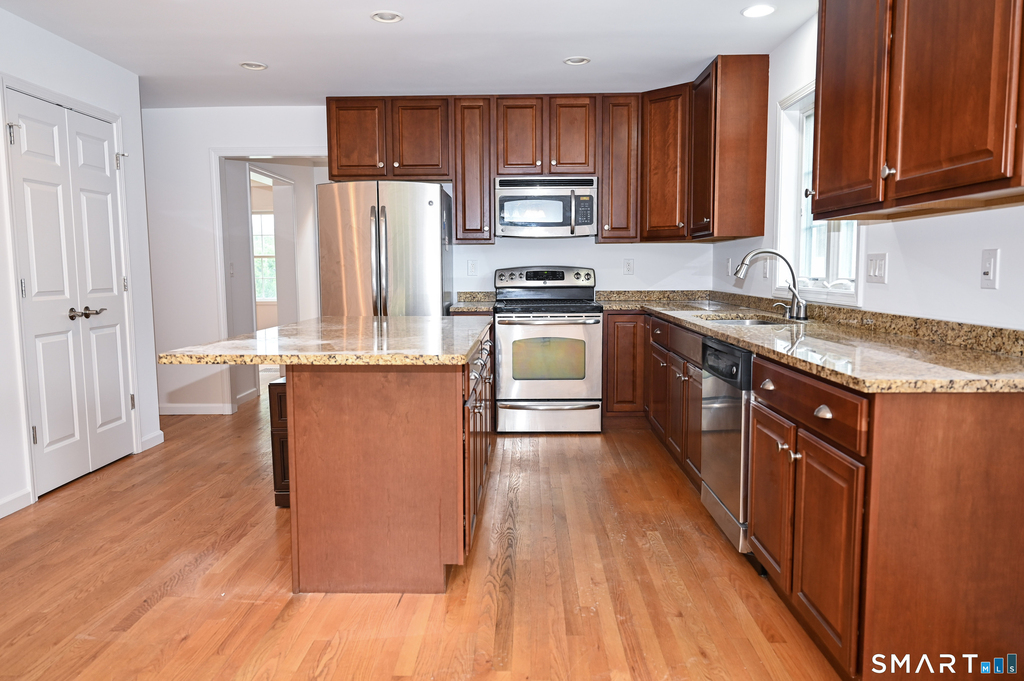 65 East Avenue - Photo 5