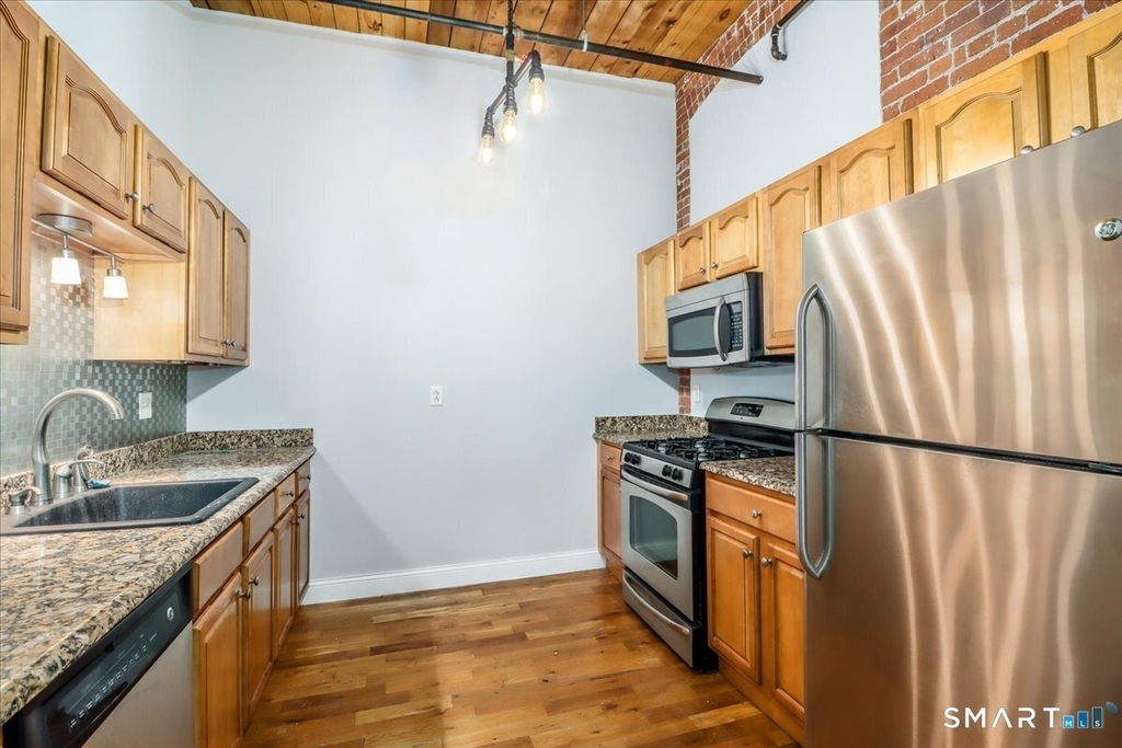 145 Canal Street - Photo 2